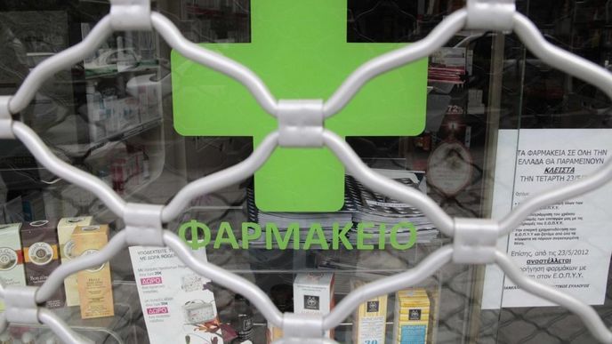 Lékárna v řecké Soluni během jedné z letošních stávek Lékárna v řecké Soluni během jedné z letošních stávek