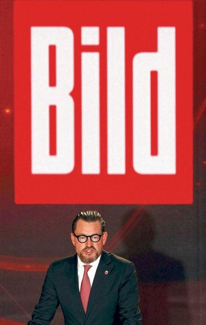 Vlivný deník. Německý prezident se dosud těšil přízni
Bildu a jeho šéfredaktora Kaie Diekmanna. S tím je konec Vlivný deník. Německý prezident se dosud těšil přízni
Bildu a jeho šéfredaktora Kaie Diekmanna. S tím je konec