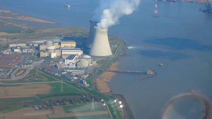 Jaderná elektrárna Doel na severu Belgie Jaderná elektrárna Doel na severu Belgie