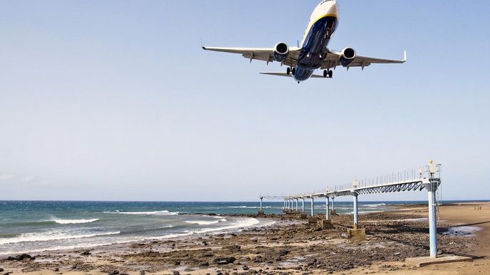Přístání na letišti Lanzarote Přístání na letišti Lanzarote