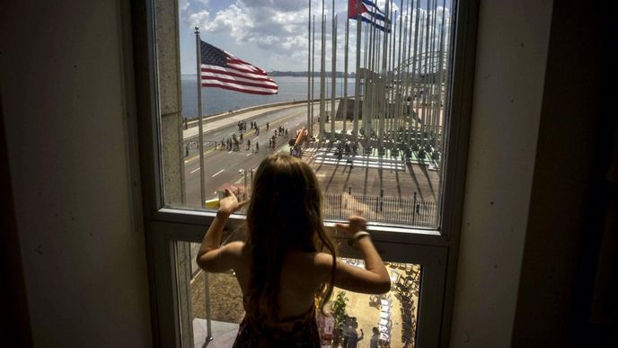 Vlajka u ambasády USA v Havaně Vlajka u ambasády USA v Havaně
