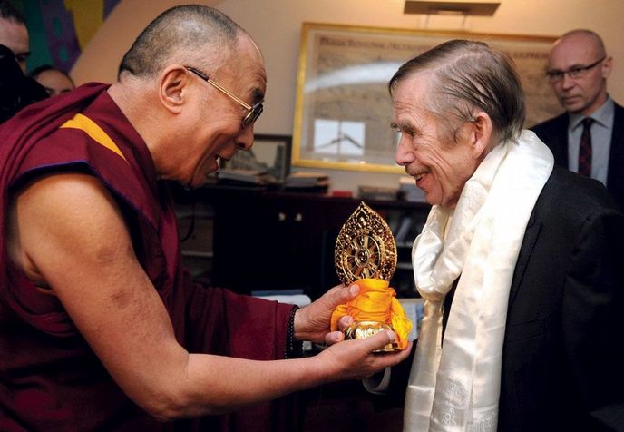 Václav Havel s dalajlamou Václav Havel s dalajlamou