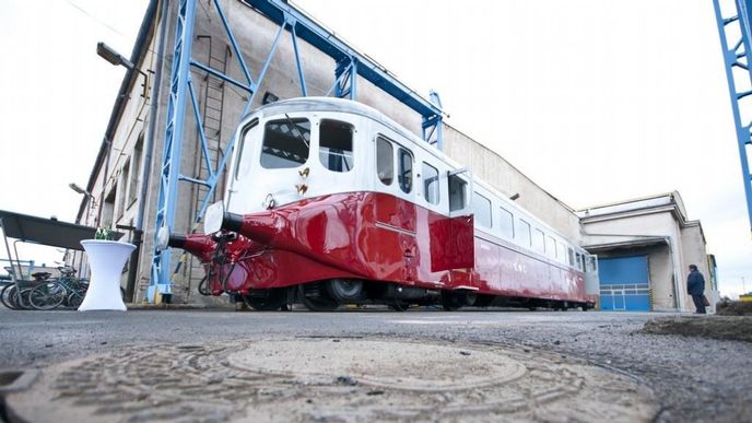 Křest zrekonstruovaného motorového vozu Stříbrný šíp Křest zrekonstruovaného motorového vozu Stříbrný šíp