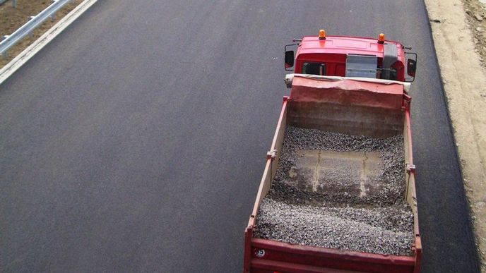 Stavba dálnice D3 finišuje Stavba dálnice D3 finišuje