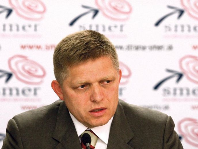 Restrikce. Zákaz zisku zdravotních pojišťoven patří k razantním návrhům, které chce prosazovat předseda slovenských sociálních demokratů Robert Fico Restrikce. Zákaz zisku zdravotních pojišťoven patří k razantním návrhům, které chce prosazovat předseda slovenských sociálních demokratů Robert Fico