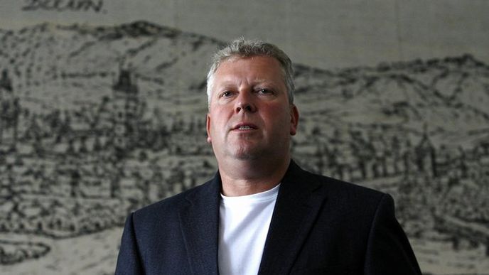 Jiří Besser, ministr kultury Jiří Besser, ministr kultury