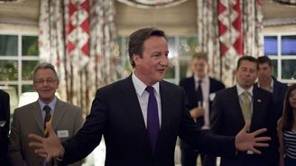 Cameron: Británie není pro migranty "přístavem bezpečí" Cameron: Británie není pro migranty "přístavem bezpečí"