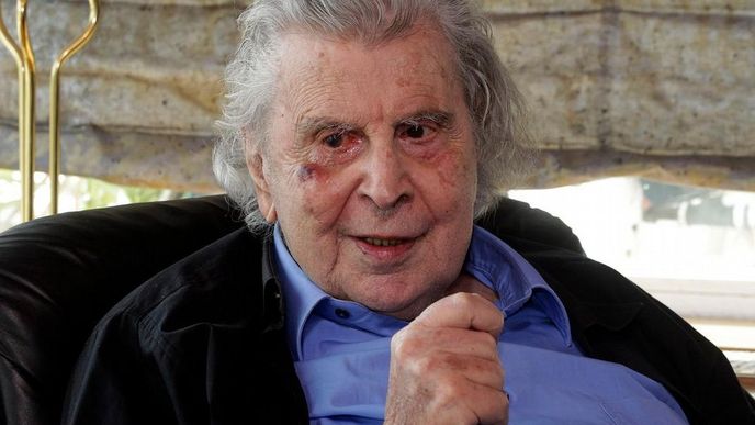 Řecký skladatel Mikis Teodorakis slaví devadesátiny Řecký skladatel Mikis Teodorakis slaví devadesátiny