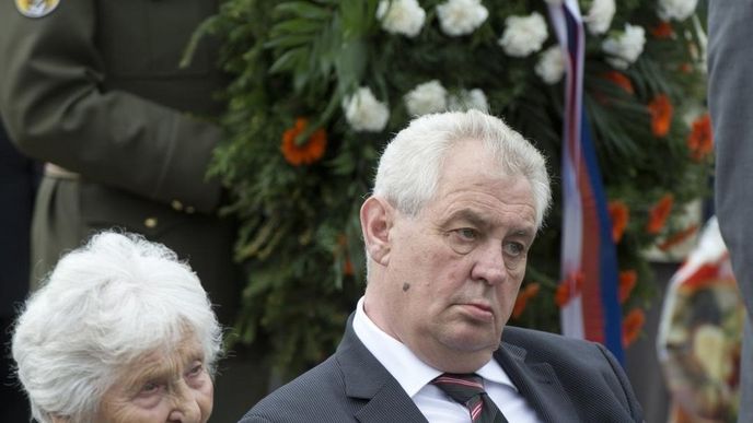 Miloš Zeman v Lidicích Miloš Zeman v Lidicích