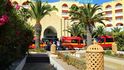 luxusní tuniský hotel Riu Imperial Marhaba, kde terorista zabil desítky turistů luxusní tuniský hotel Riu Imperial Marhaba, kde terorista zabil desítky turistů