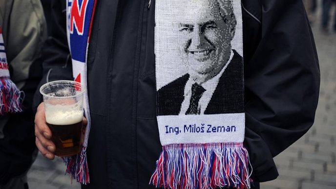 Fanoušek Miloše Zemana. Fanoušek Miloše Zemana.