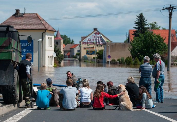 Obyvatelé Mlékojed u Litoměřic čekají na kulminaci Labe Obyvatelé Mlékojed u Litoměřic čekají na kulminaci Labe