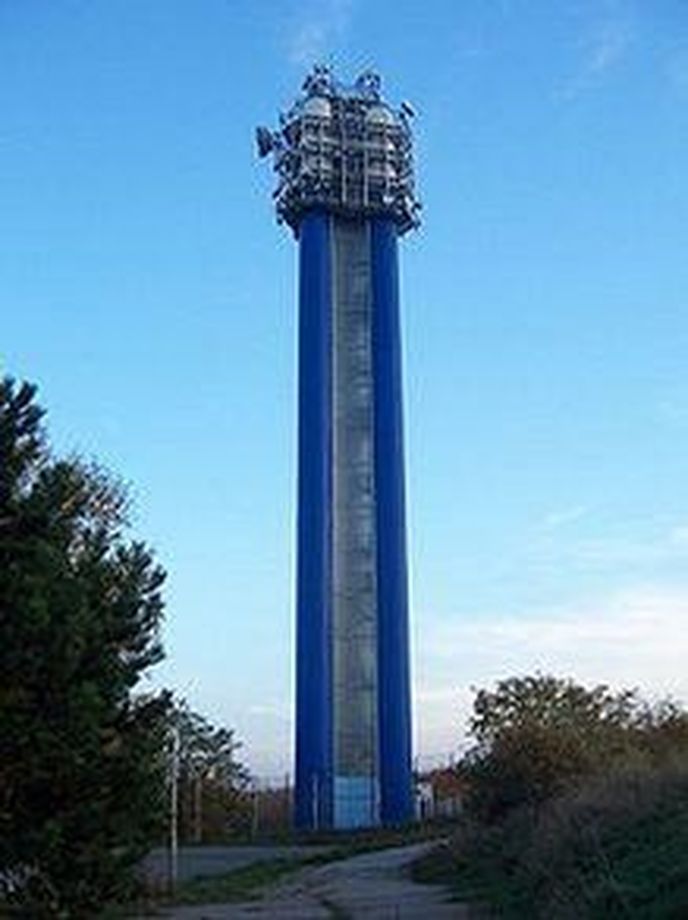 Vodárenská vyrovnávací věž v Praze Vodárenská vyrovnávací věž v Praze