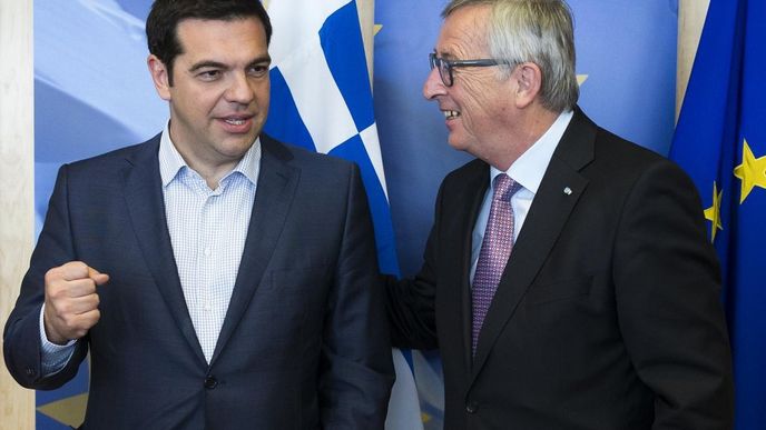 řecký premiér alexis Tsipras (vlevo) a předseda Evropské komise Jean-Claude Juncker. řecký premiér alexis Tsipras (vlevo) a předseda Evropské komise Jean-Claude Juncker.