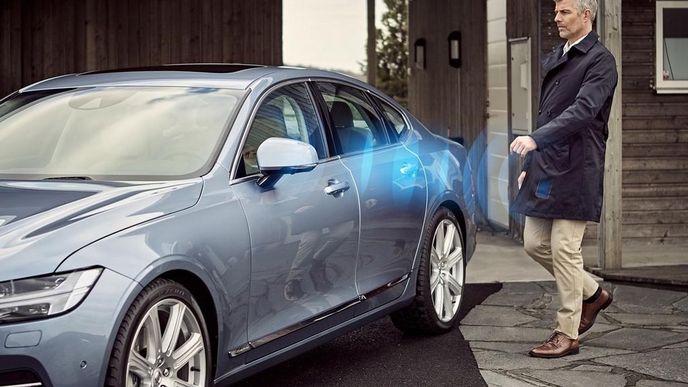 Volvo bude prodávat nové automobily bez klíčů. Nahradí je mobil Volvo bude prodávat nové automobily bez klíčů. Nahradí je mobil