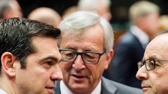 Zleva řecký premiér Alexis Tsipras, šéf Evropské komise Jean-Claude Juncker a francouzský prezident Francois Hollande Zleva řecký premiér Alexis Tsipras, šéf Evropské komise Jean-Claude Juncker a francouzský prezident Francois Hollande