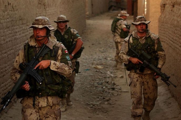 vojáci NATO v Afghánistánu vojáci NATO v Afghánistánu
