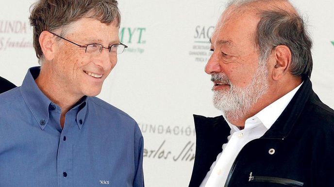 Bill Gates a Carlos Slim Helú, miliardáři, kterým patří první dvě příčky v žebříčku nejbohatších lidí na světě Bill Gates a Carlos Slim Helú, miliardáři, kterým patří první dvě příčky v žebříčku nejbohatších lidí na světě