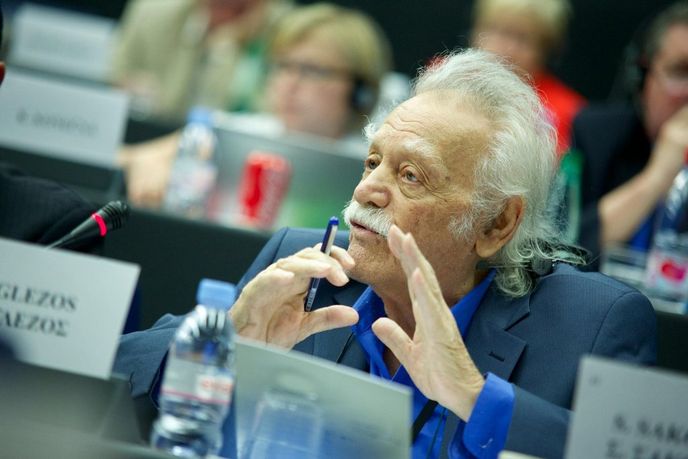 Manolis Glezos, SYRIZA Manolis Glezos, SYRIZA