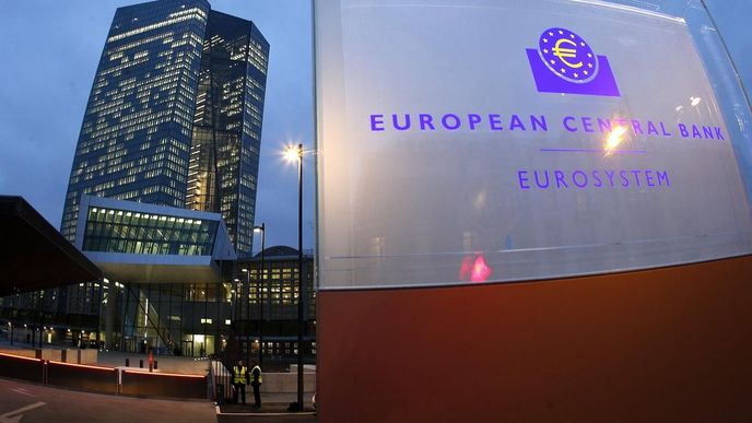 Nové sídlo Evropské centrální banky ve Frankfurtu. Nové sídlo Evropské centrální banky ve Frankfurtu.