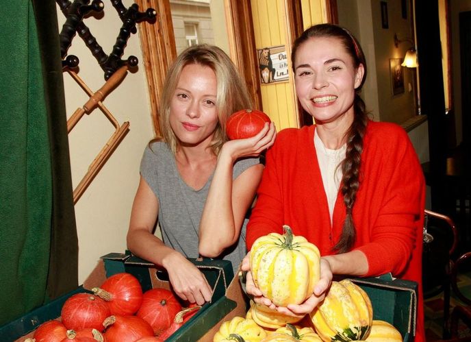 Kateřina chtěla blog založit už v době, kdy s Lindou Rybovou točily první řadu Herbáře Kateřina chtěla blog založit už v době, kdy s Lindou Rybovou točily první řadu Herbáře
