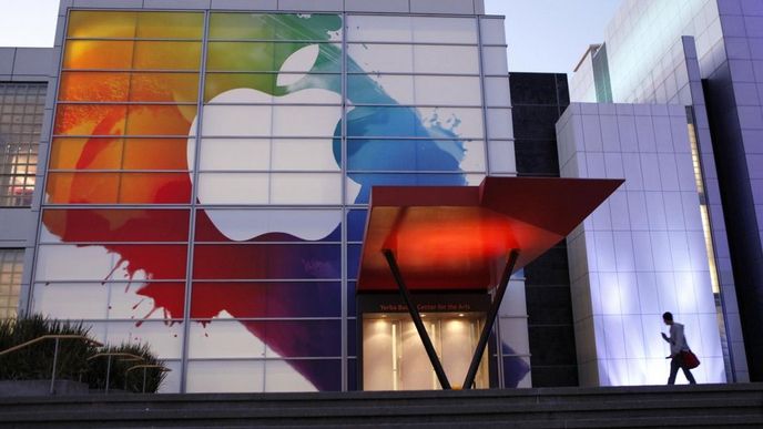 Apple Apple