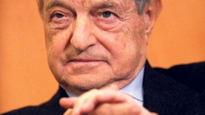 Chmurný vizionář. Evropu čeká příští rok podle
známého amerického finančníka George Sorose „téměř
neodvratně“ nová recese a poté roky stagnace. Příčinou dalšího
ekonomického propadu bude nynější neadekvátní reakce
evropských vlád na dluhovou krizi v eurozóně a vrozené vady
eura, řekl Soros na semináři v Londýně. Chmurný vizionář. Evropu čeká příští rok podle
známého amerického finančníka George Sorose „téměř
neodvratně“ nová recese a poté roky stagnace. Příčinou dalšího
ekonomického propadu bude nynější neadekvátní reakce
evropských vlád na dluhovou krizi v eurozóně a vrozené vady
eura, řekl Soros na semináři v Londýně.
