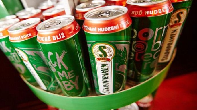Plechovky Staropramen v designu šesti hudebních stylů Plechovky Staropramen v designu šesti hudebních stylů