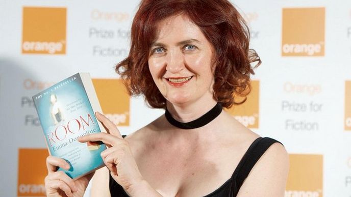 Konečně úspěch. Román Pokoj vynesl spisovatelce Emmě Donoghueové zasloužený úspěch a mnoho prestižních ocenění Konečně úspěch. Román Pokoj vynesl spisovatelce Emmě Donoghueové zasloužený úspěch a mnoho prestižních ocenění