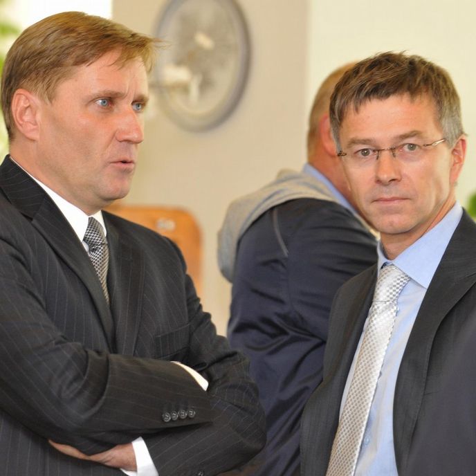 Kandidáti na nového generálního ředitele ČT - Roman Bradáč a Hynek Chudárek. Kandidáti na nového generálního ředitele ČT - Roman Bradáč a Hynek Chudárek.