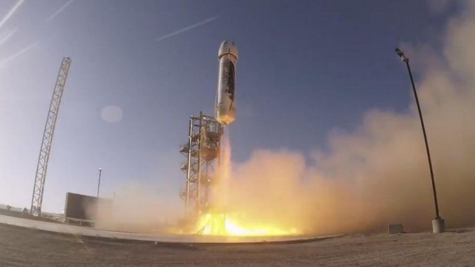 start rakety Blue Origin a modulu New Shepard start rakety Blue Origin a modulu New Shepard