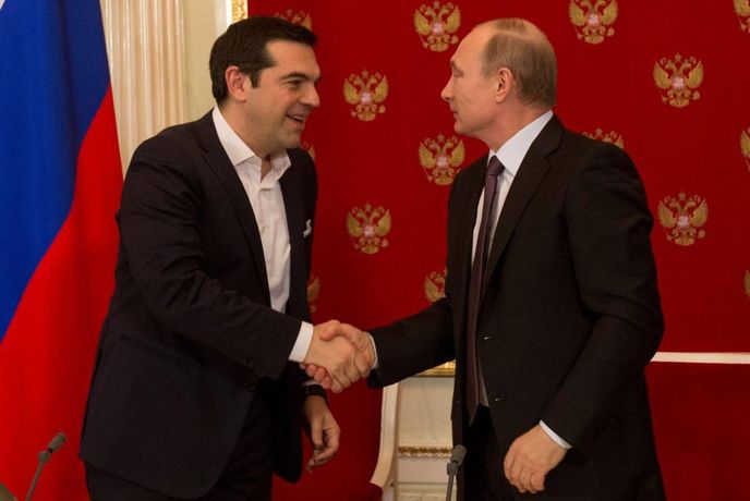 Řecký premiér Alexis Tsipras (vlevo) s ruským prezidentem Vladimirem Putinem. (foto z 8. dubna 2015) Řecký premiér Alexis Tsipras (vlevo) s ruským prezidentem Vladimirem Putinem. (foto z 8. dubna 2015)