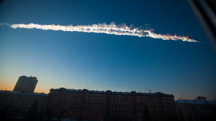 Meteorit padající na Ural Meteorit padající na Ural