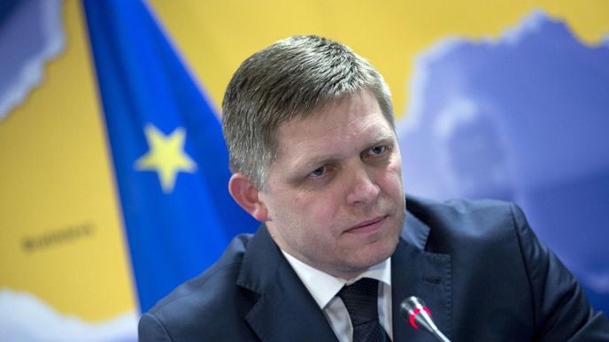 Kabinet slovenského premiéra Roberta Fica (Směr-SD) chce změnit pravidla pro přidělování státních zakázek. Kabinet slovenského premiéra Roberta Fica (Směr-SD) chce změnit pravidla pro přidělování státních zakázek.