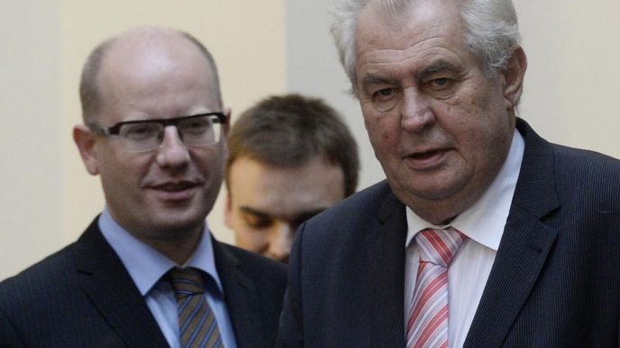 prezident Miloš Zeman a premiér Bohuslav Sobotka prezident Miloš Zeman a premiér Bohuslav Sobotka