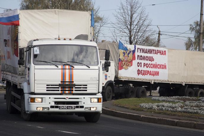 Na Donbas zamířilo už několik ruských humanitárních konvojů Na Donbas zamířilo už několik ruských humanitárních konvojů