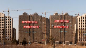 Čína snížila cíl růstu na sedm procent, vláda připravuje reformy Čína snížila cíl růstu na sedm procent, vláda připravuje reformy