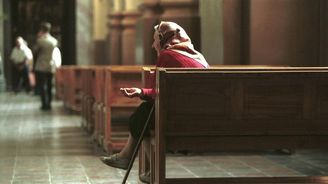 Studie: Vládní úspory zvýší počet chudých Studie: Vládní úspory zvýší počet chudých