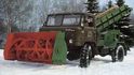 Sněhový nakladač UP-66 vycházel z modelu GAZ-66. Na rozdíl od něj měl motor nad zadní nápravou Sněhový nakladač UP-66 vycházel z modelu GAZ-66. Na rozdíl od něj měl motor nad zadní nápravou