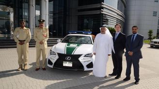 Dubajská policie dále nakupuje. Tentokrát přišla řada na Lexus RC F Dubajská policie dále nakupuje. Tentokrát přišla řada na Lexus RC F