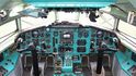 Kokpit Tu-154, který používaly maďarské aerolinky Malév Kokpit Tu-154, který používaly maďarské aerolinky Malév