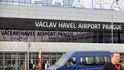 Slavnostní přejmenování pražského letiště po Václavu Havlovi (foto: ČTK) Slavnostní přejmenování pražského letiště po Václavu Havlovi (foto: ČTK)