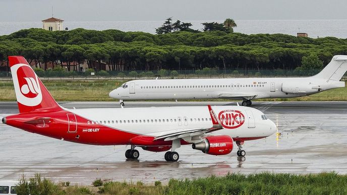 Airbus A320 aerolinek Niki Airbus A320 aerolinek Niki