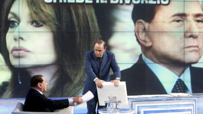 Mediálně propíraný rozvod Silvia Berlusconiho s manželkou Veronicou Mediálně propíraný rozvod Silvia Berlusconiho s manželkou Veronicou
