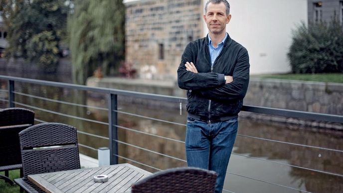 Většinu klientely tvoří v restauraci Petra Michovského čeští zákazníci, ale cestu si nacházejí i rodilí Španělé. Většinu klientely tvoří v restauraci Petra Michovského čeští zákazníci, ale cestu si nacházejí i rodilí Španělé.