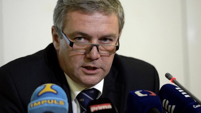 Končící ministr dopravy Antonín Prachař Končící ministr dopravy Antonín Prachař
