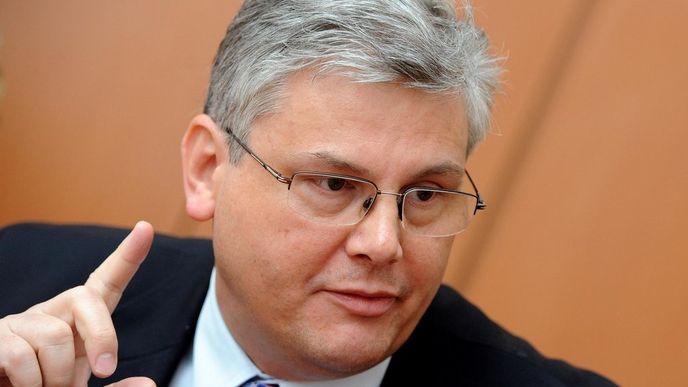 Lídrem ČSSD do podzimních komunálních voleb bude ředitel motolské nemocnice a zastupitel Miloslav Ludvík (na archivním snímku z 28. února 2012), Vybrala ho 12. června krajská nominační konference strany. Lídrem ČSSD do podzimních komunálních voleb bude ředitel motolské nemocnice a zastupitel Miloslav Ludvík (na archivním snímku z 28. února 2012), Vybrala ho 12. června krajská nominační konference strany.