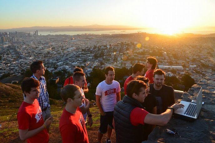 Někteří ze zaměstnanců Strv na návštěvě šéfů v Silicon Valley. Někteří ze zaměstnanců Strv na návštěvě šéfů v Silicon Valley.