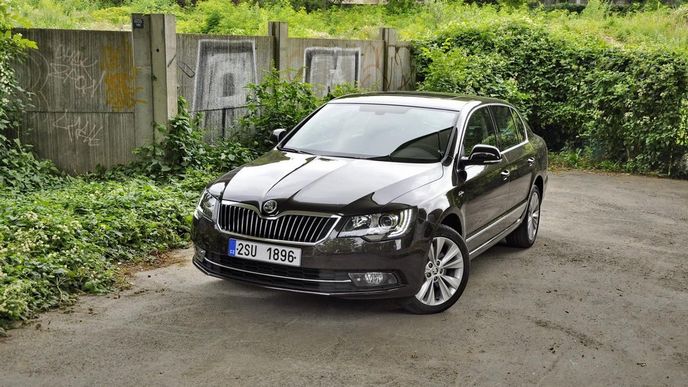 Škoda Superb se svého nástupce dočká v březnu Škoda Superb se svého nástupce dočká v březnu