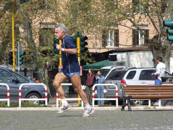Turisté objevují římské památky za běhu, ilustrační foto Turisté objevují římské památky za běhu, ilustrační foto